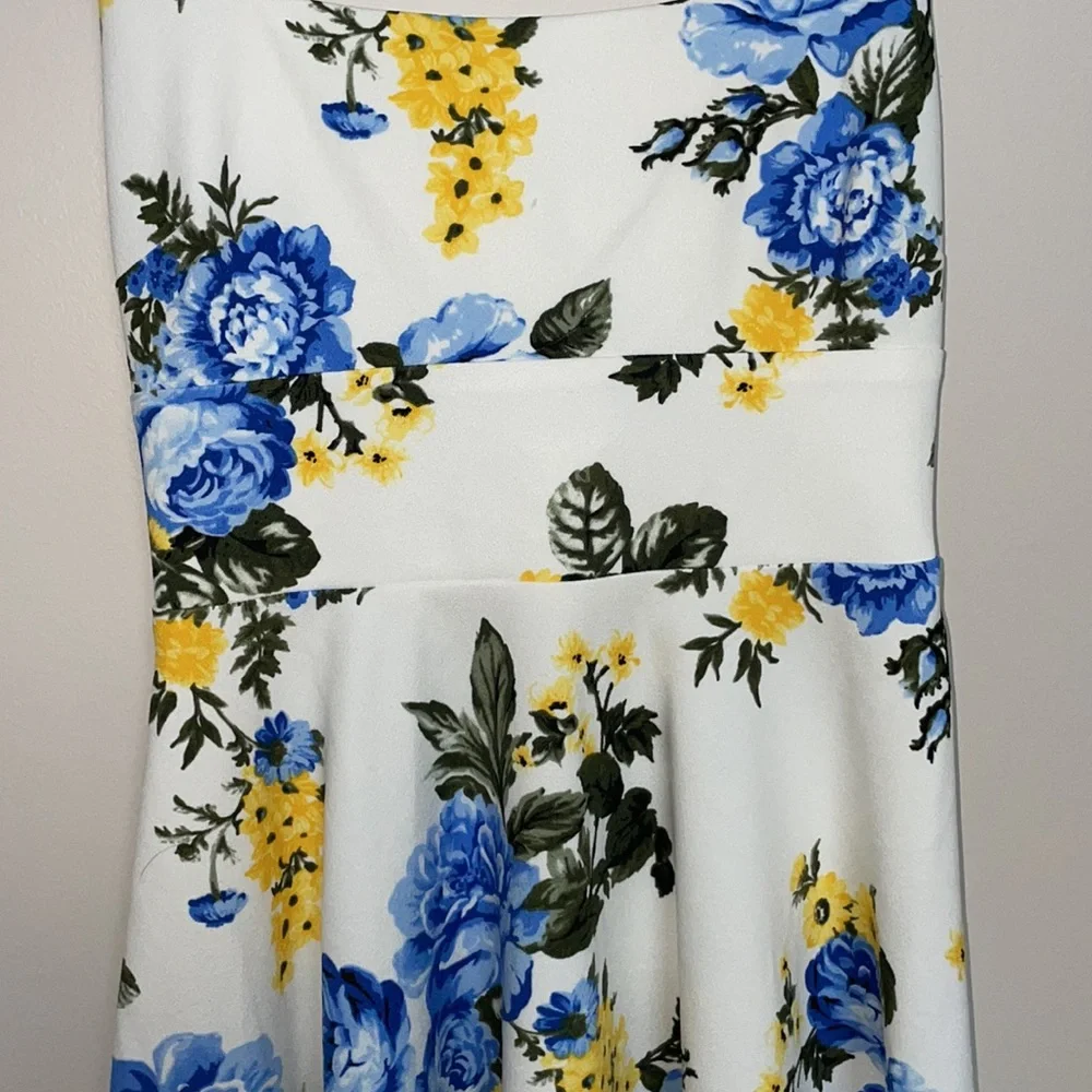 B. Darlin Dress Square Neck Floral Fit & Flare Dress Size Juniors 5/6 - Picture 6 of 8